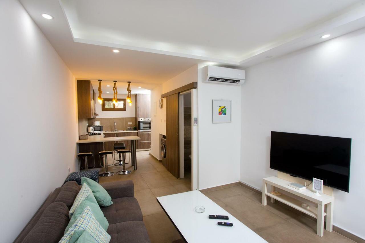 Galatex Beach Living By Trulycyprus Lemesos Exteriér fotografie